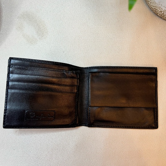 MCM Black Wallet - Picture 3 of 11